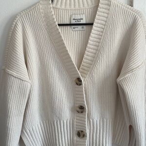 Abercrombie & Fitch Knit Cardigan in Soft Cream Color